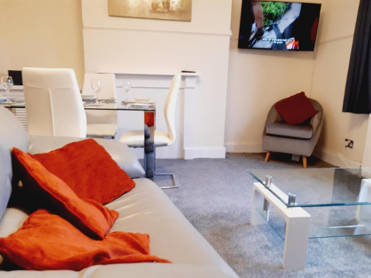 Carvetii - Vincent House - Large 3 Bedroom Apartment With On-Site Parking Lochgelly Exterior photo